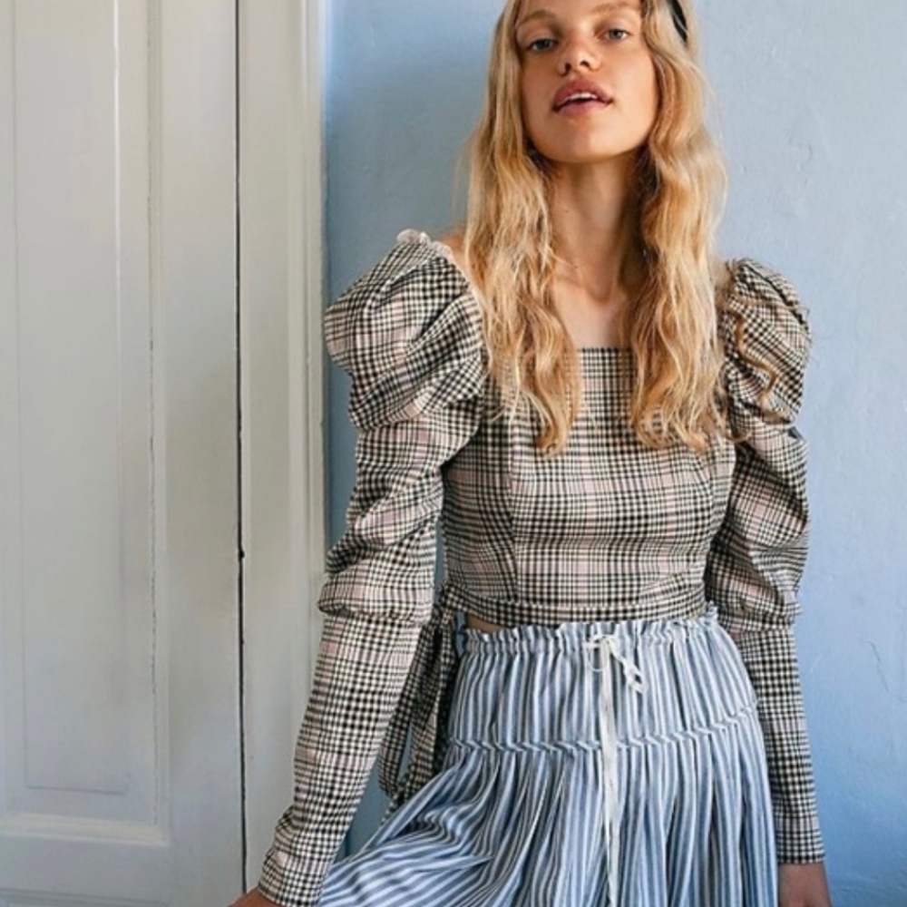 Urban Outfitters Mare Pink and Brown Plaid Cropped Statement Sleeve Top‎